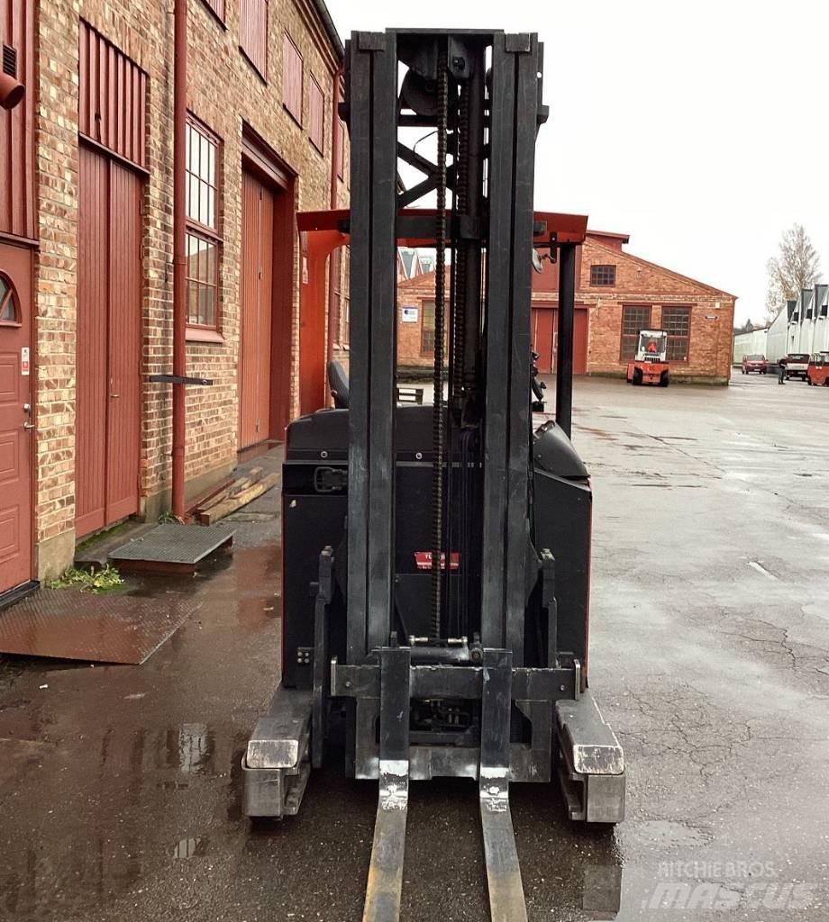 BT RR E 2 Työntömastotrukit