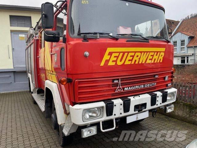 Magirus Deutz FL 16 Umpikorikuorma-autot