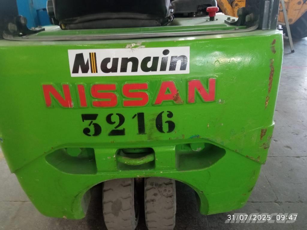 Nissan 1N1L180Q Dieseltrukit