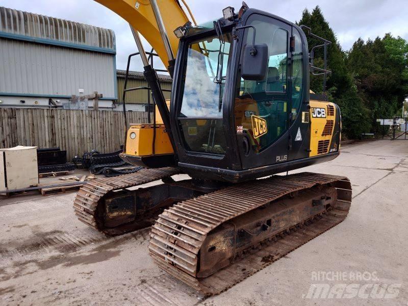 JCB JS 130 LC Telakaivukoneet