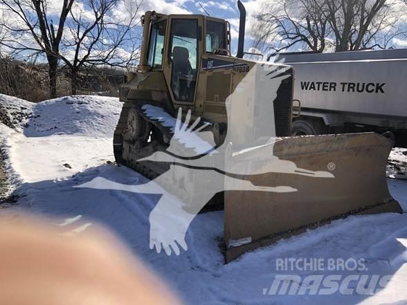 CAT D6N LGP Telaketjupuskutraktorit