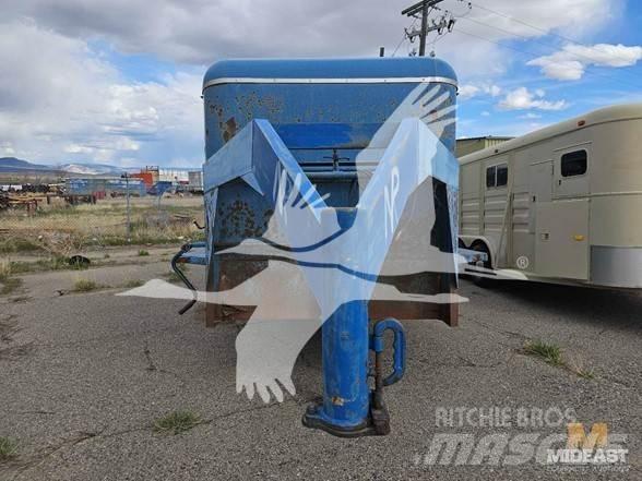  HORSE TRAILER Muut koneet