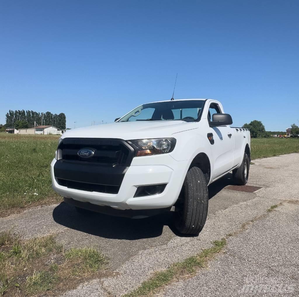 Ford Ranger XL Lava-autot