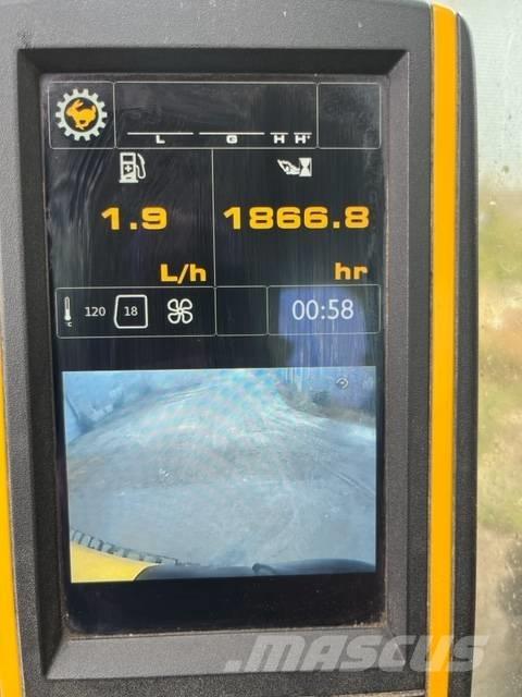 JCB JS 220 LC Telakaivukoneet