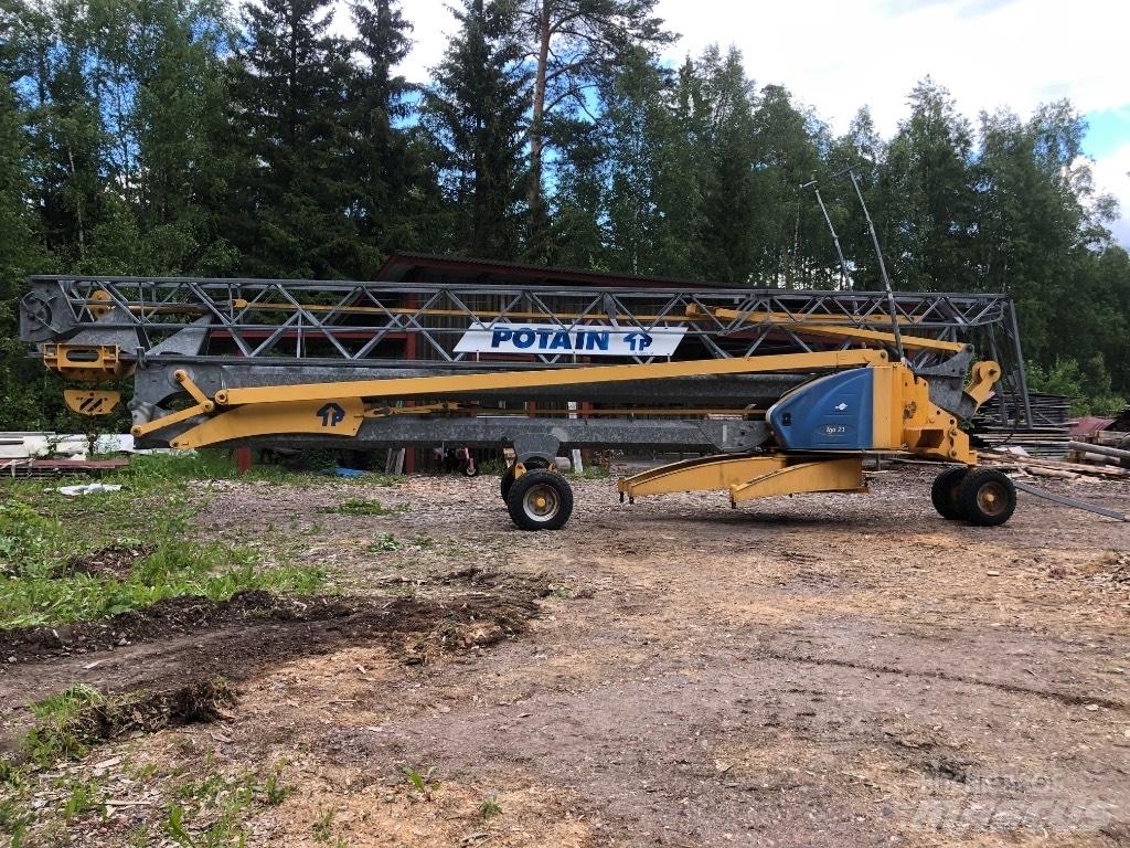 Potain IGO 21 Self erecting cranes