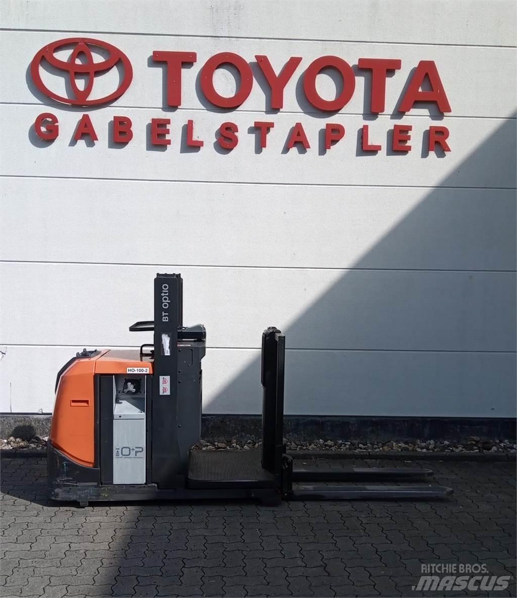 Toyota OSE100 Lavansiirtotrukit ajotasolla