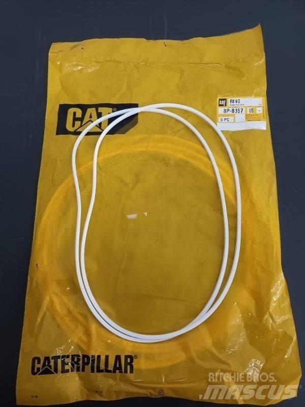 CAT RING 8P-8357 Moottorit