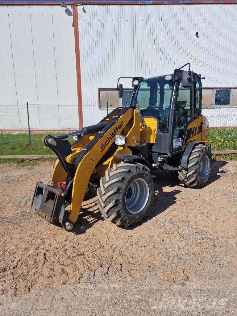 Schäffer 4670Z Pyöräkuormaajat