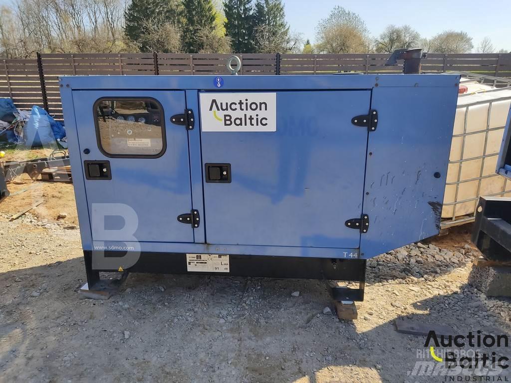 Sdmo T44K Dieselgeneraattorit