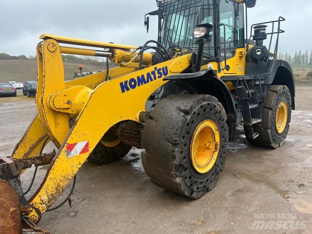 Komatsu WA380-8E0 Pyöräkuormaajat