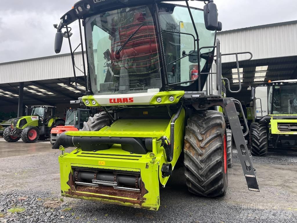 CLAAS Lexion 5400 Leikkuupuimurit