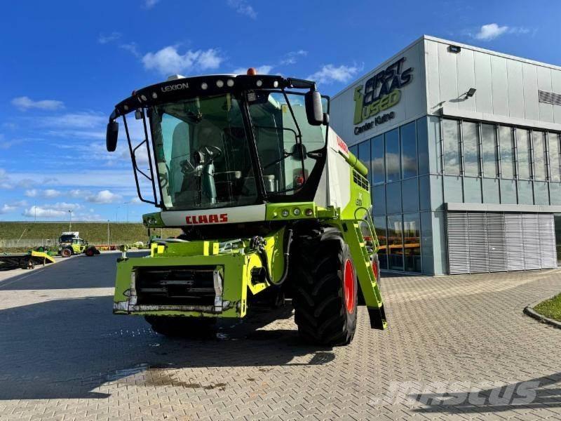 CLAAS LEXION 740 Leikkuupuimurit