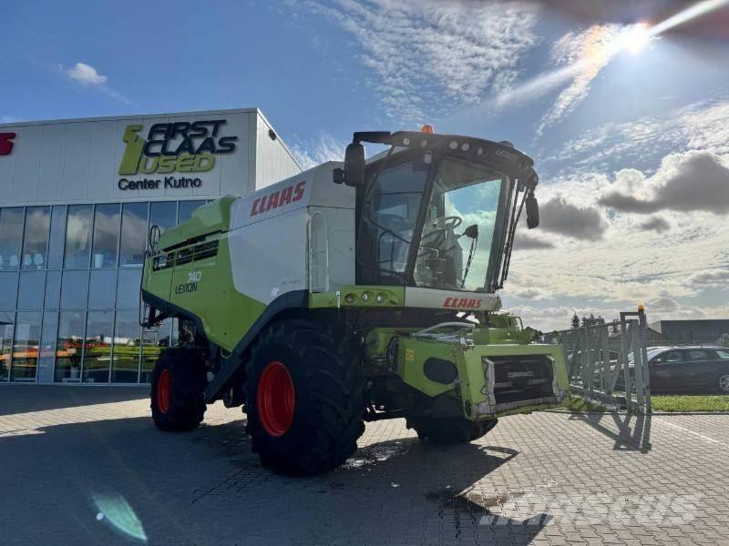 CLAAS LEXION 740 Leikkuupuimurit