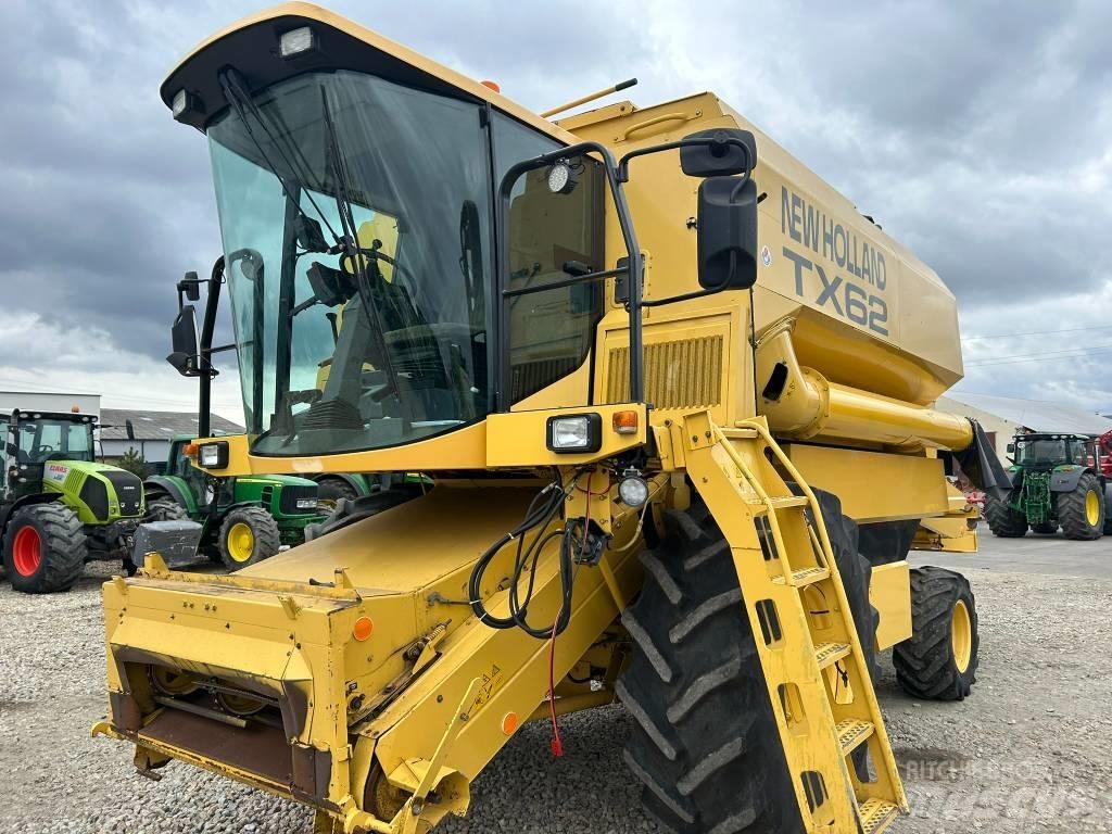 New Holland TX 62 Leikkuupuimurit