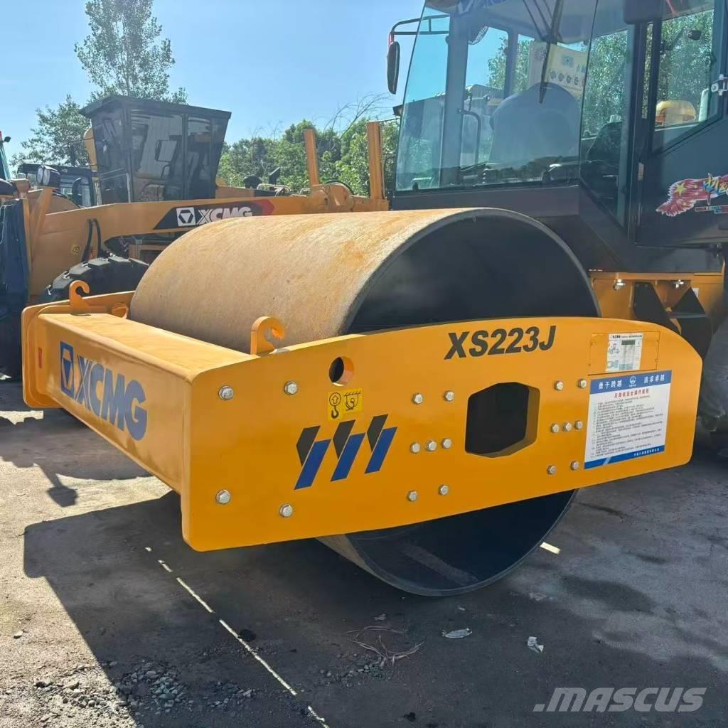 XCMG XS223J Yksivalssijyrät