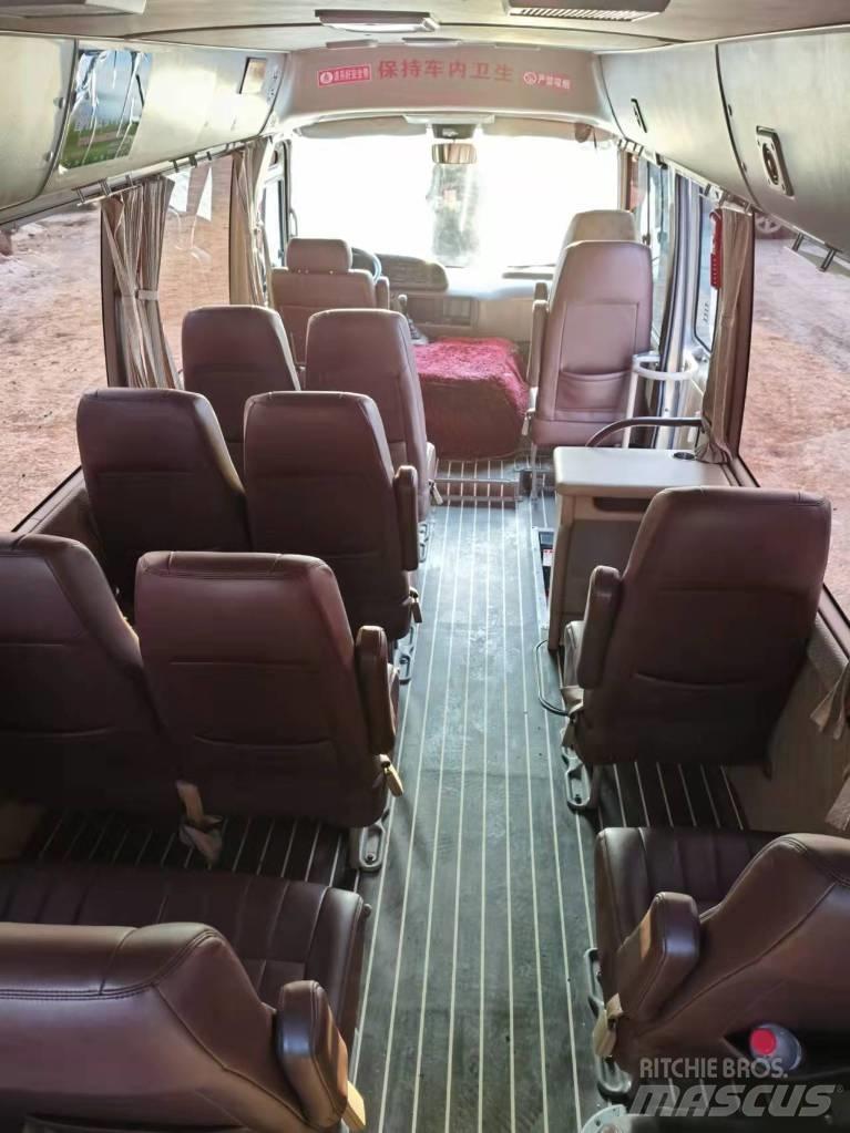 Toyota Coaster Bus Minibussit