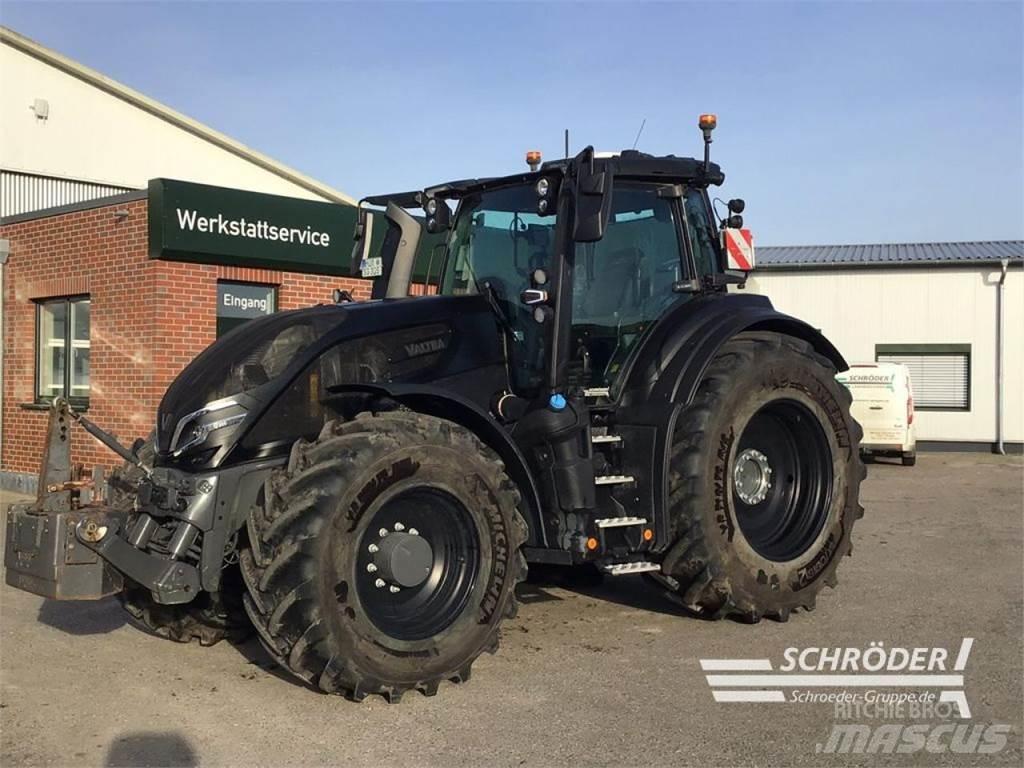 Valtra Q 305 Traktorit