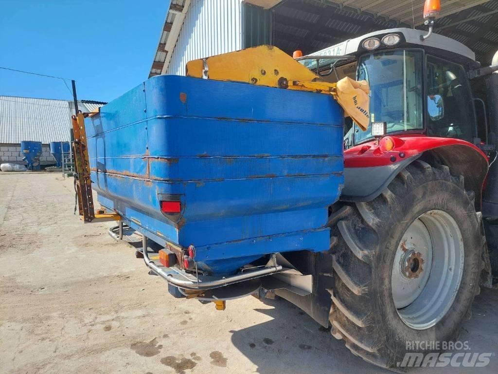 Bogballe M2 Lannoitteenlevittimet