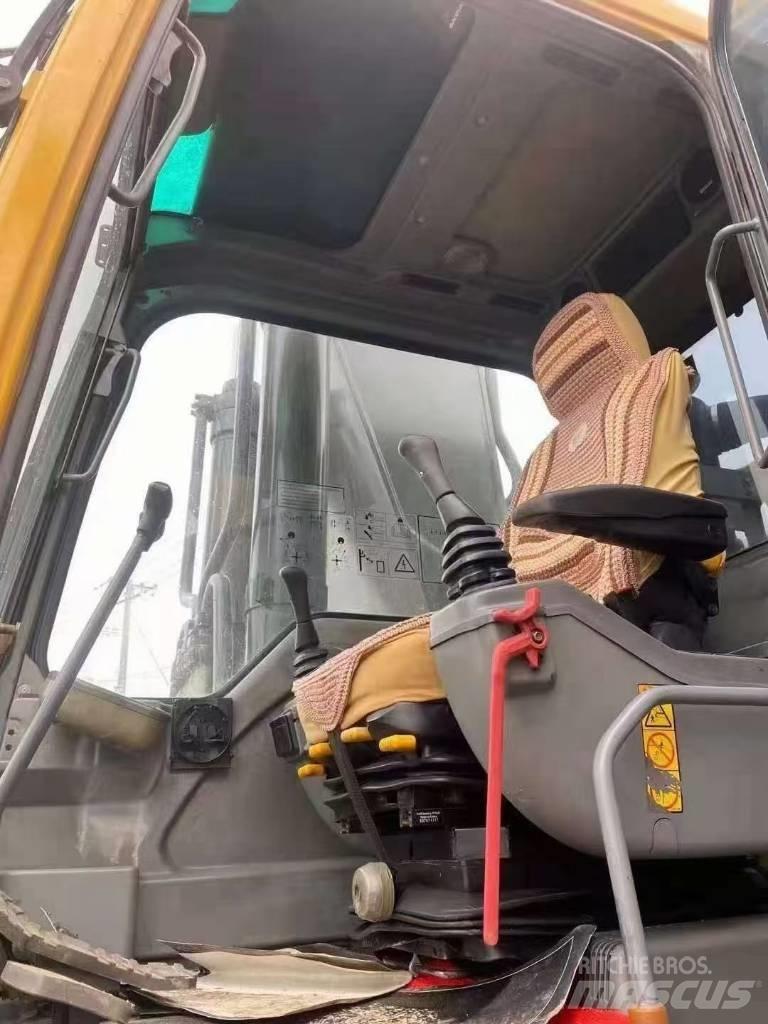 Volvo 360BLC Telakaivukoneet