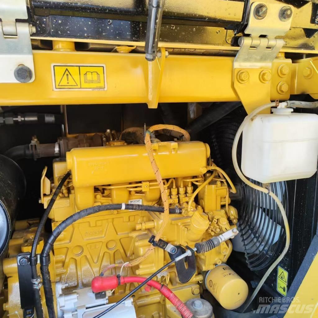 CAT 306 Telakaivukoneet