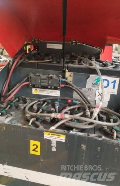 Amlift C4000E Maastotrukit