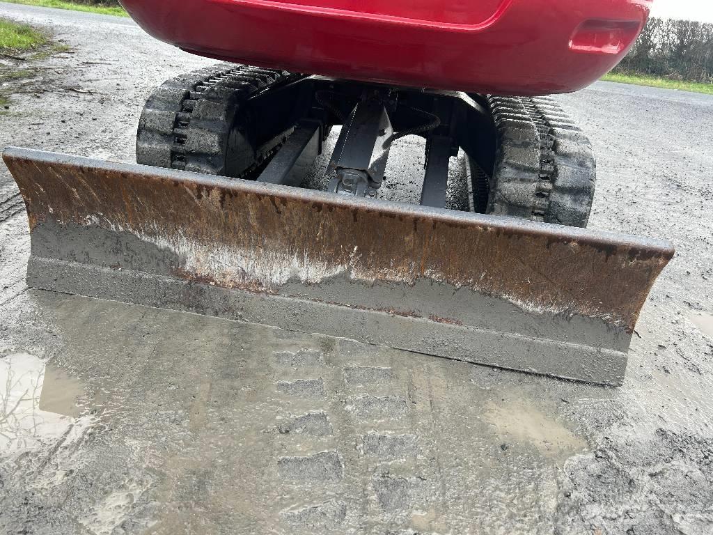 Takeuchi TB 230 Minikaivukoneet < 7t