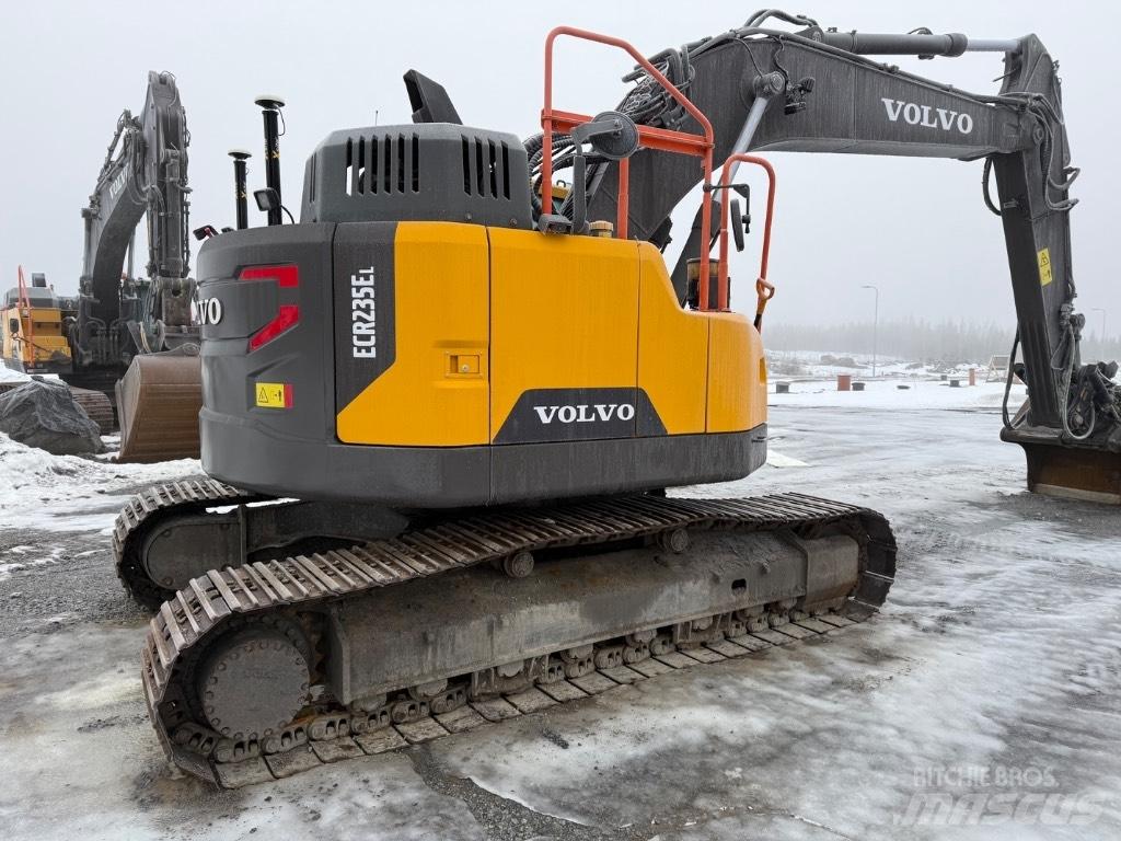Volvo EC 235 EL Telakaivukoneet