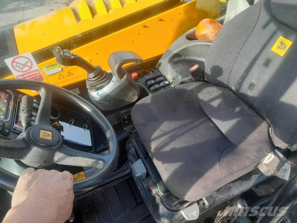 JCB 536-60 Maatalouskurottajat