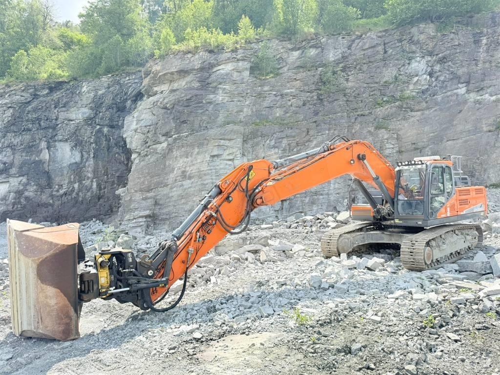Doosan DX 300 LC-5 Telakaivukoneet