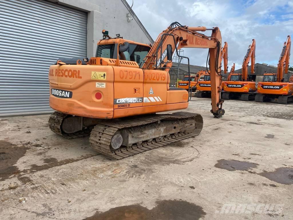 Doosan DX 140 LC-3 Telakaivukoneet