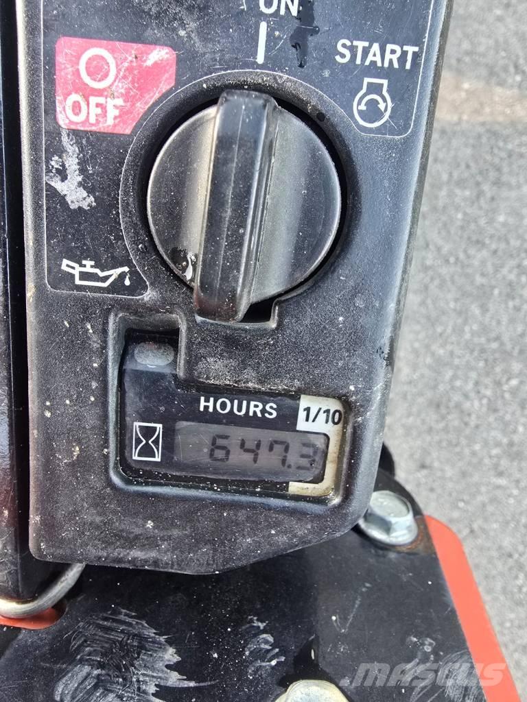 Ditch Witch RT 24 Ketjukaivurit