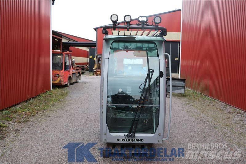 New Holland WE150C Ohjaamo ja sisusta