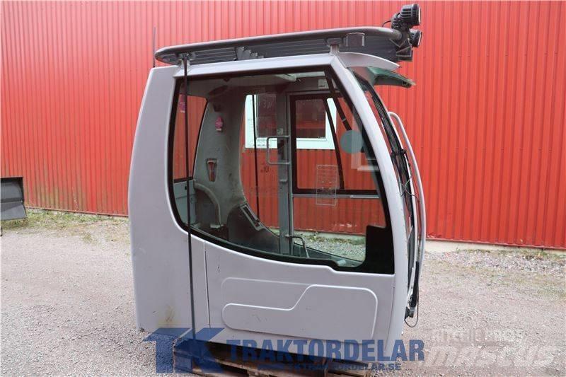 New Holland WE150C Ohjaamo ja sisusta