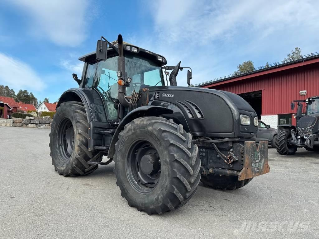 Valtra T 162 Traktorit