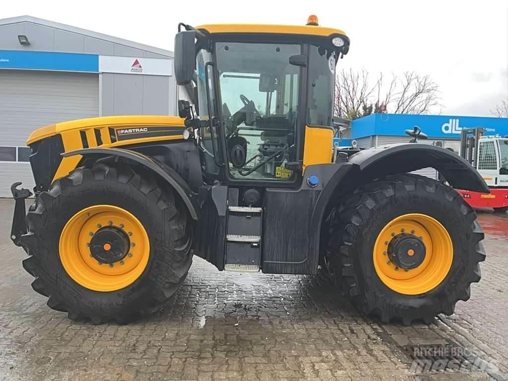 JCB Fastrac 4220 Traktorit