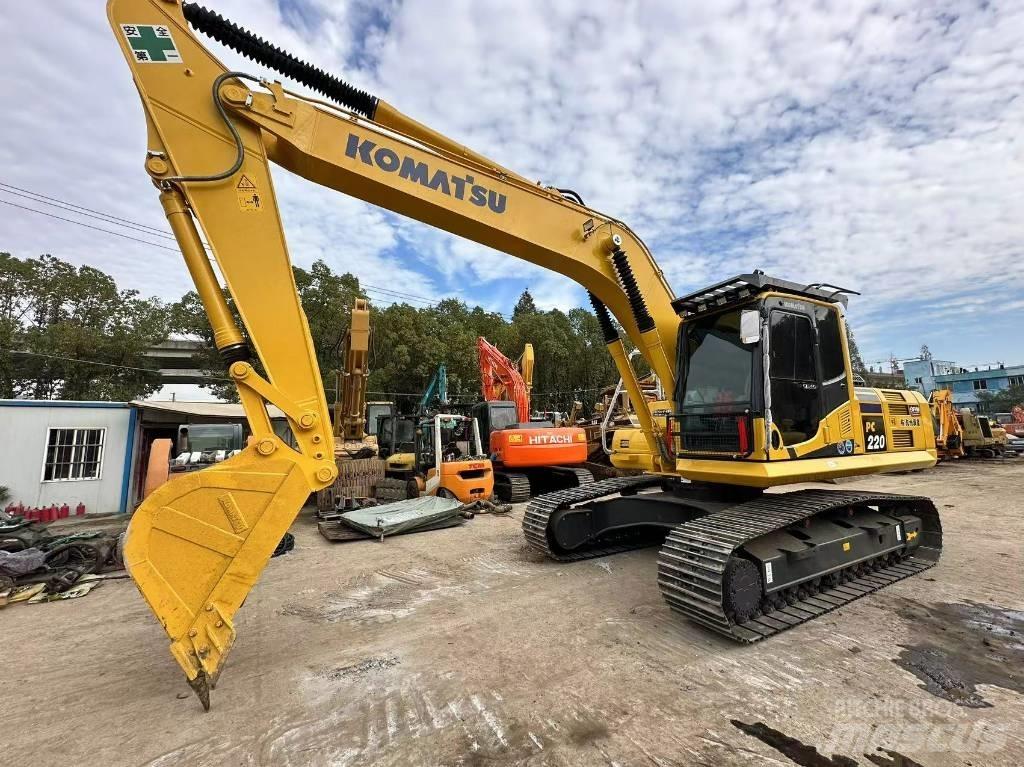 Komatsu PC 220 Telakaivukoneet