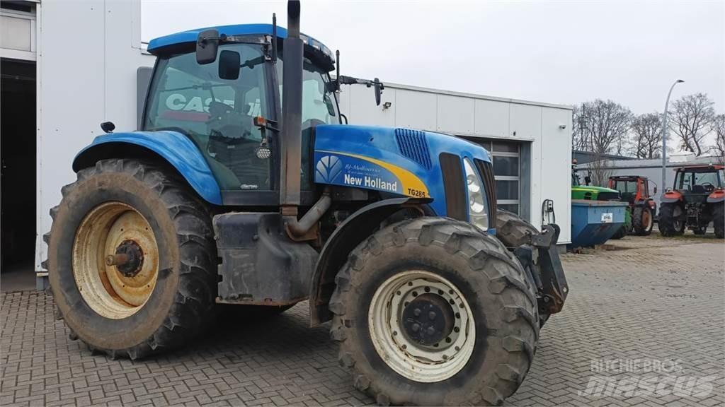 New Holland TG 285 Traktorit