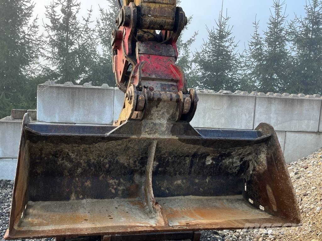 CAT 323 D L Telakaivukoneet