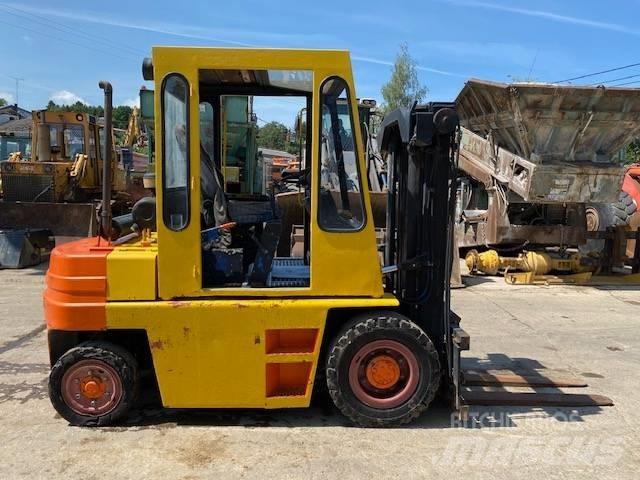 Kalmar DB 3-500 Dieseltrukit