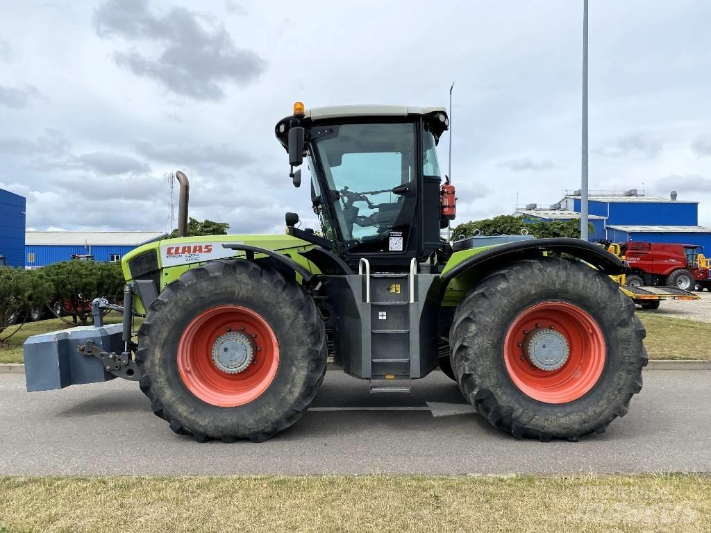 CLAAS Xerion 3800 Traktorit
