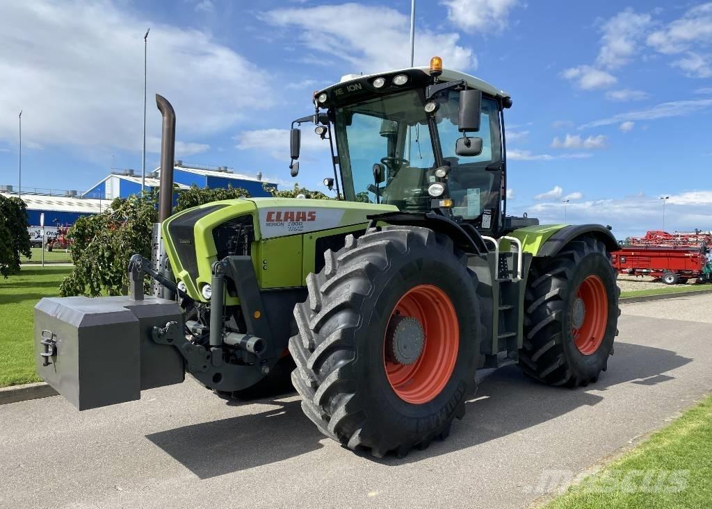 CLAAS Xerion 3800 Traktorit