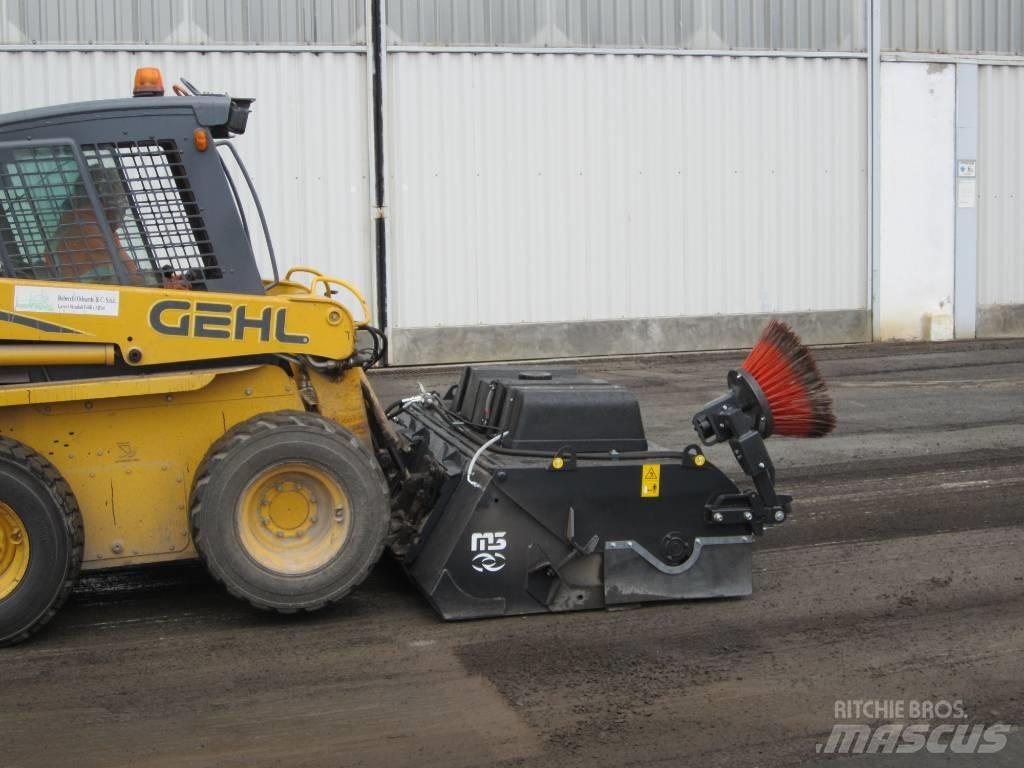 M3 Sweeper Bucket HD Muut ympäristökoneet