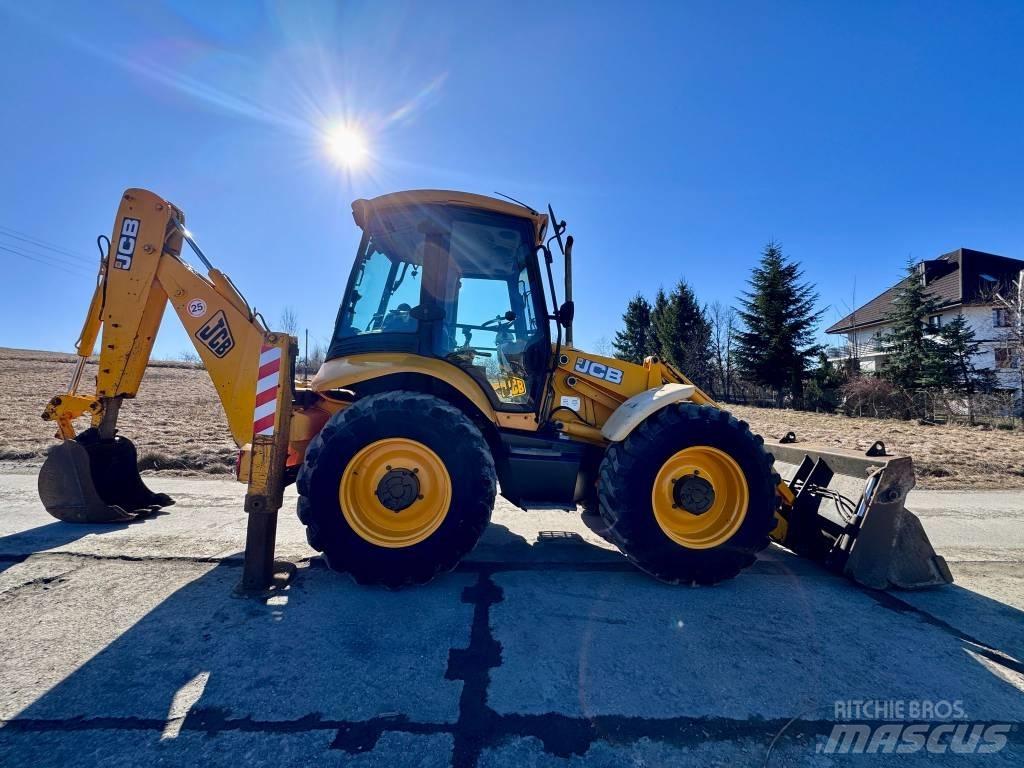 JCB 4 CX Kaivurikuormaajat