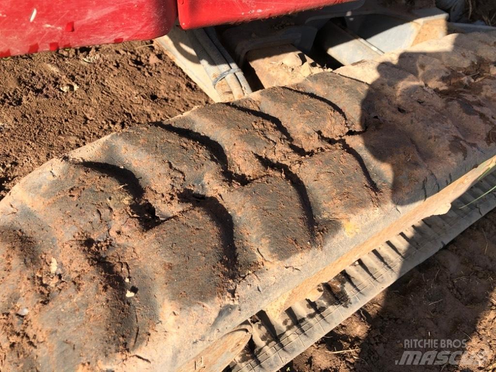 Takeuchi TB 225 Minikaivukoneet < 7t