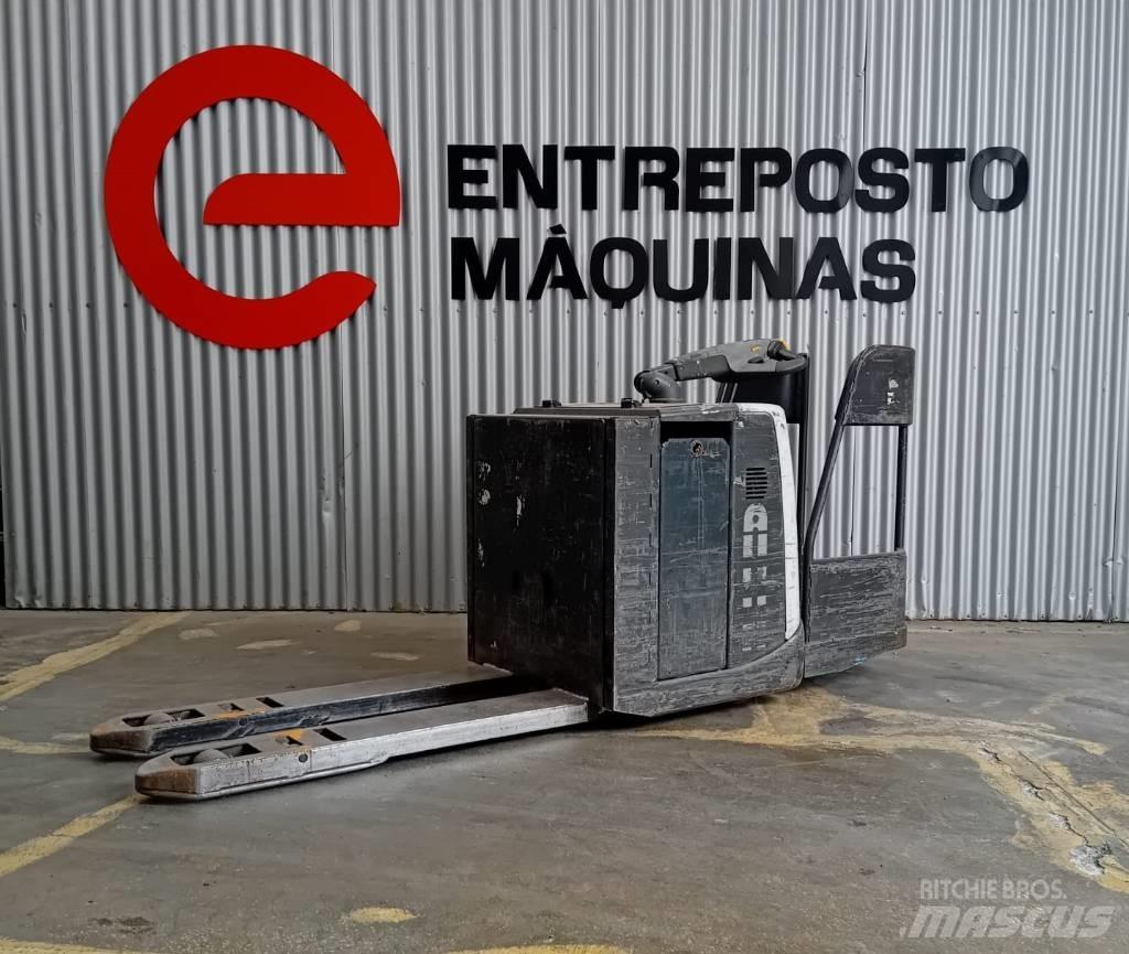 UniCarriers PMR 200F Lavansiirtotrukit ajotasolla
