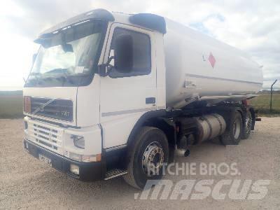Volvo FM 7 6X2 Säiliöautot