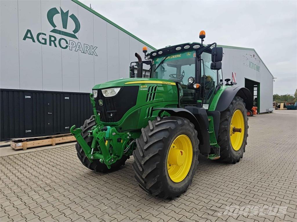 John Deere 6215R Traktorit