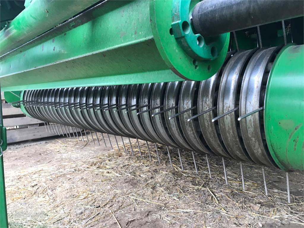 John Deere 990 Pyöröpaalaimet