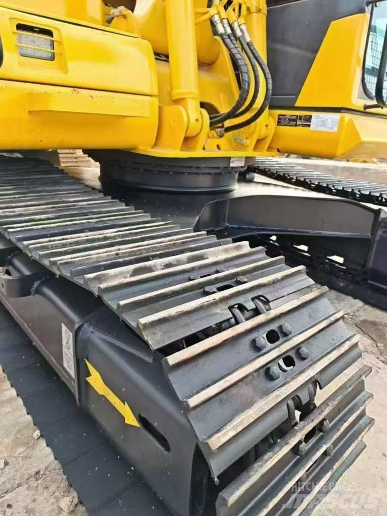 Komatsu 130-7 Telakaivukoneet