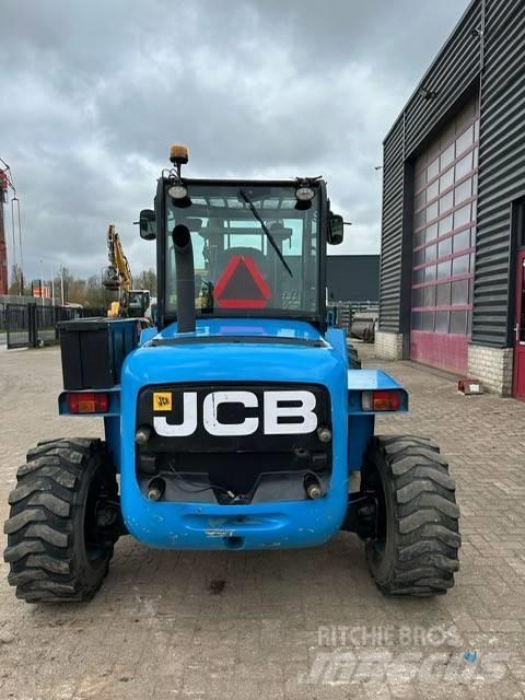 JCB 930-4 Maastotrukit